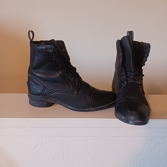 Ariat Black Lace Up Paddock Boots - Picture 2 of 7